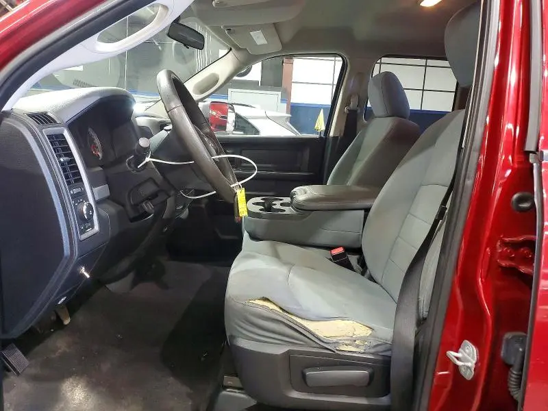 2013 RAM 1500 ST  