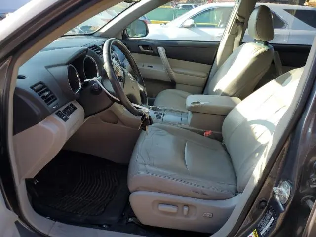 2013 TOYOTA HIGHLANDER BASE  