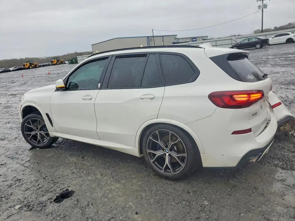 2023 BMW X5   