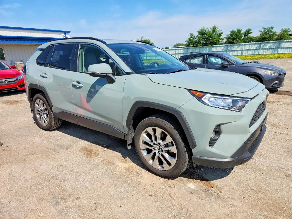 2019 TOYOTA RAV4 XLE PREMIUM  