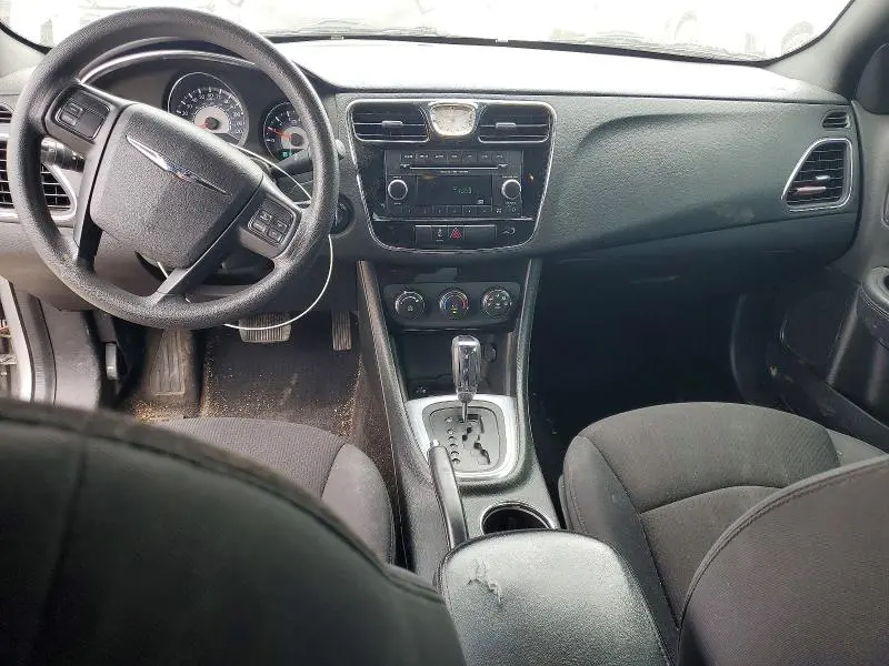 2013 CHRYSLER 200 LX  