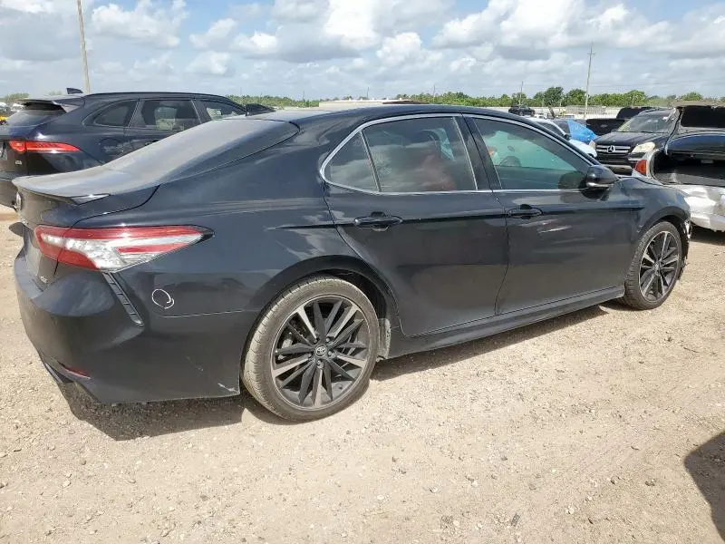 2018 TOYOTA CAMRY XSE  