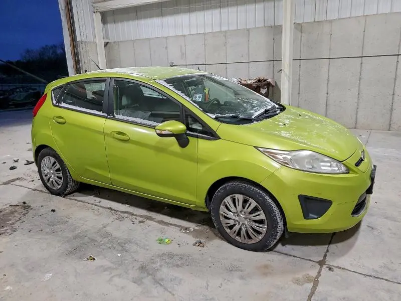 2013 FORD FIESTA SE  