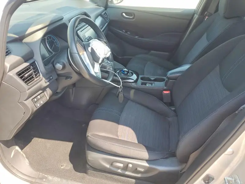 2018 NISSAN LEAF SV  