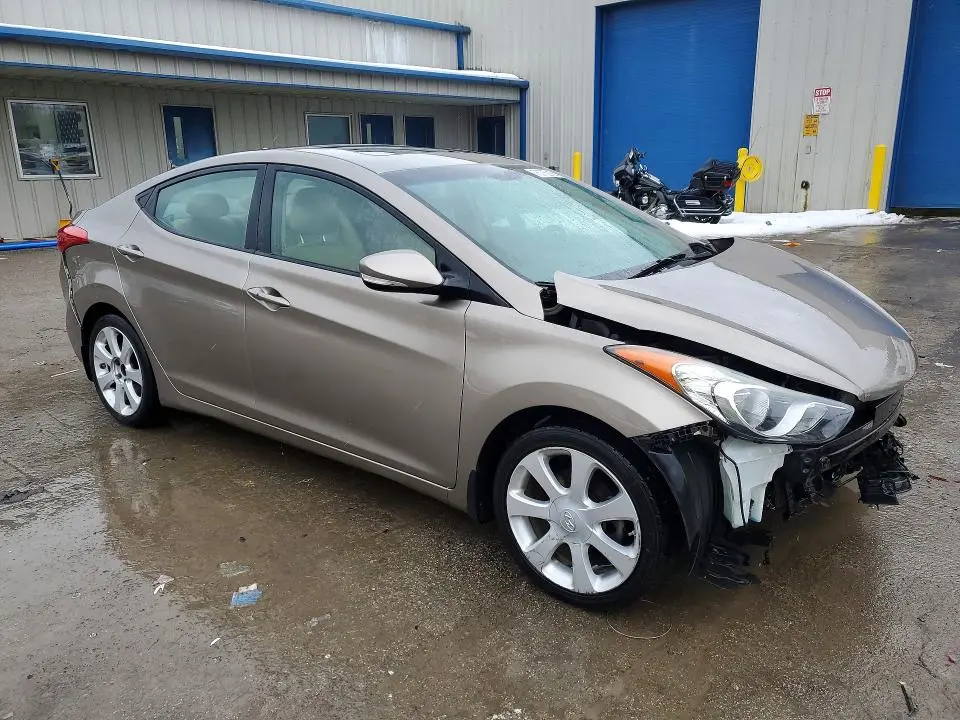 2013 HYUNDAI ELANTRA GLS  