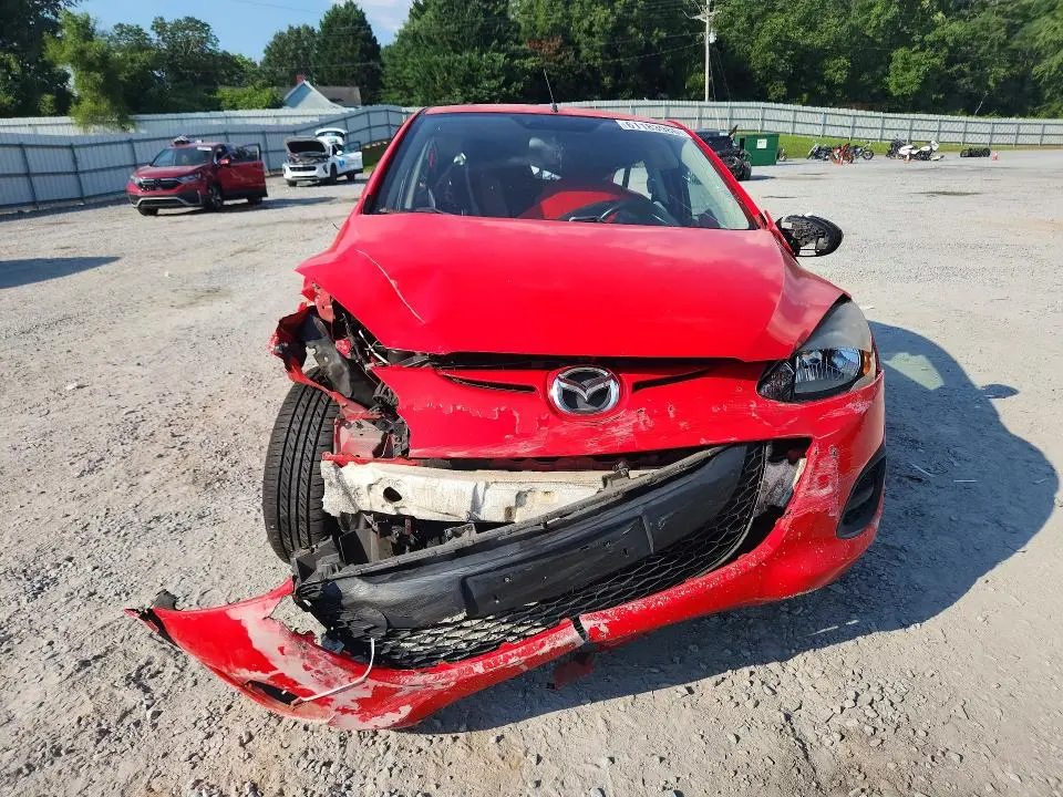 2011 MAZDA MAZDA2   