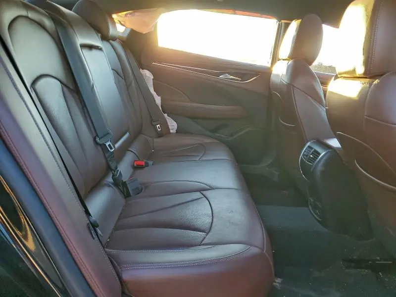 2019 BUICK LACROSSE AVENIR  