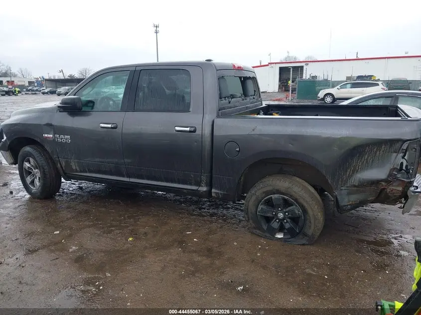 2017 RAM 1500 SLT  4X4 5'7 BOX