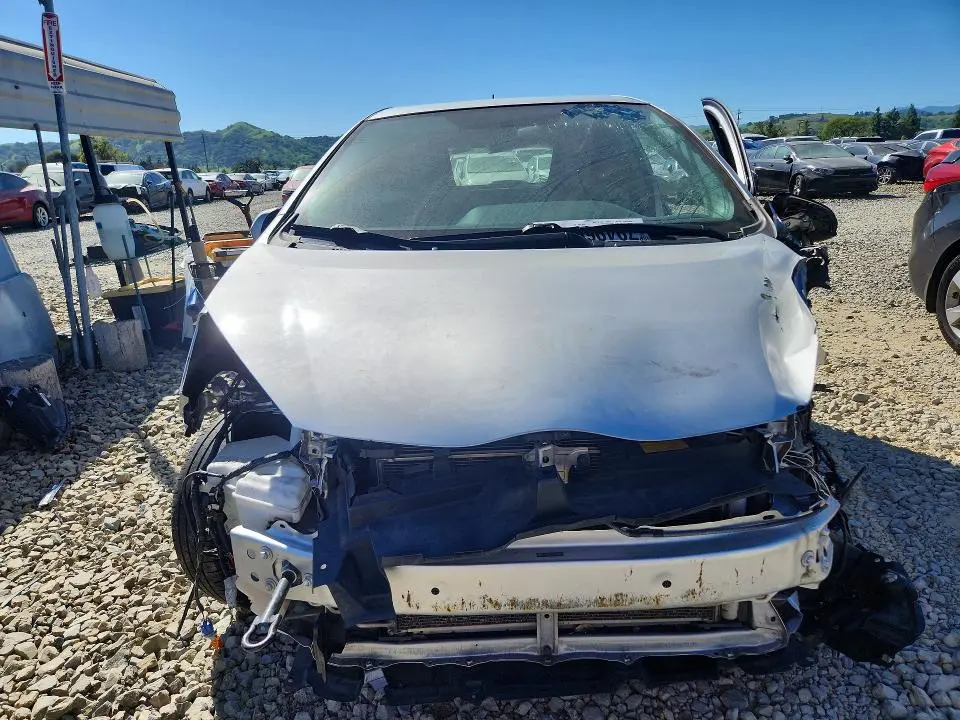 2014 TOYOTA PRIUS C ONE  