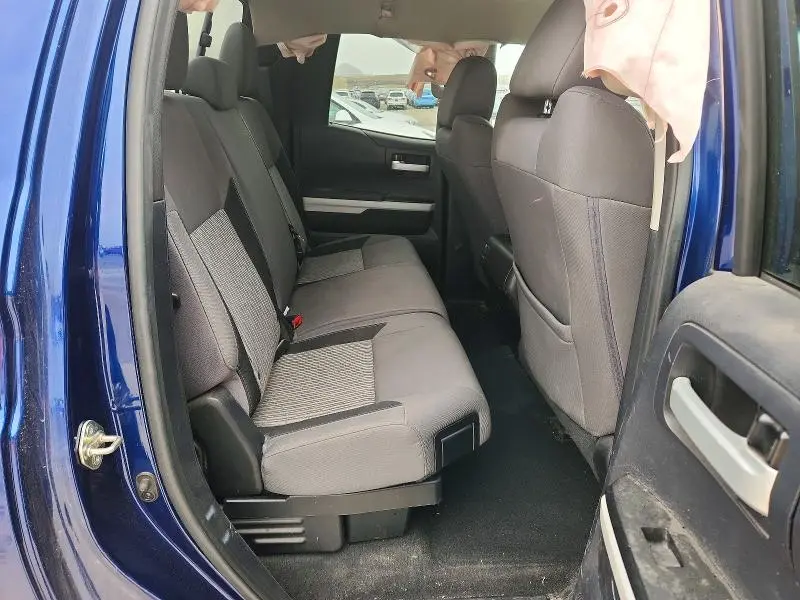 2015 TOYOTA TUNDRA SR5  