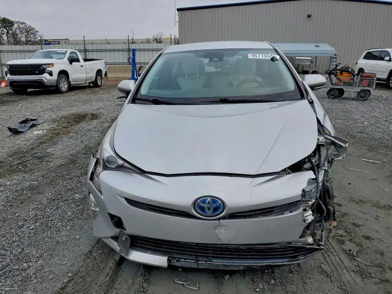 2016 TOYOTA PRIUS   