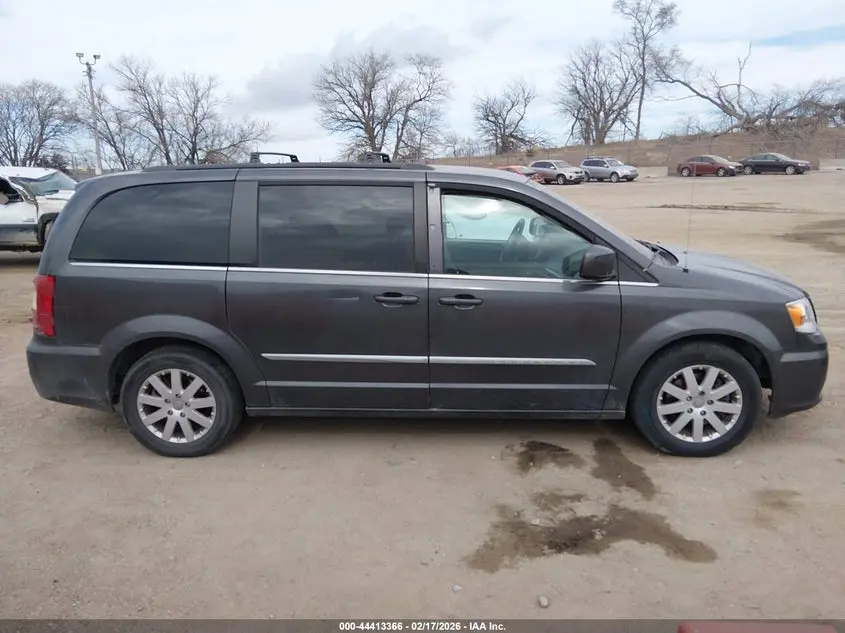 2016 CHRYSLER TOWN & COUNTRY TOURING