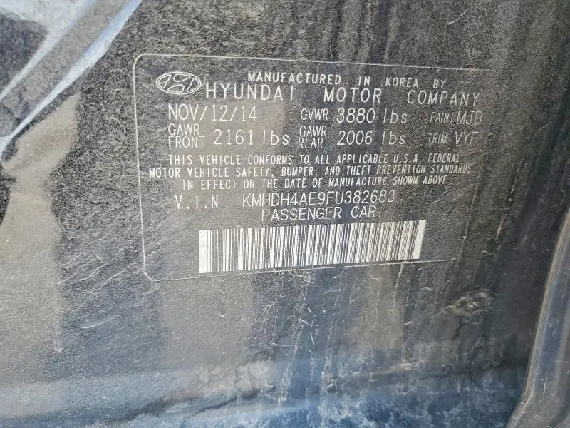 2015 HYUNDAI ELANTRA SE  
