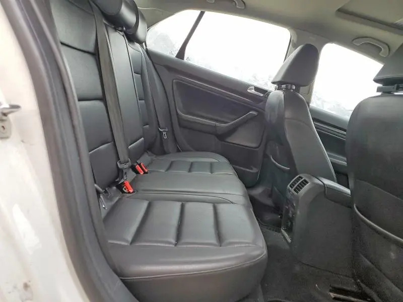 2010 VOLKSWAGEN JETTA TDI  