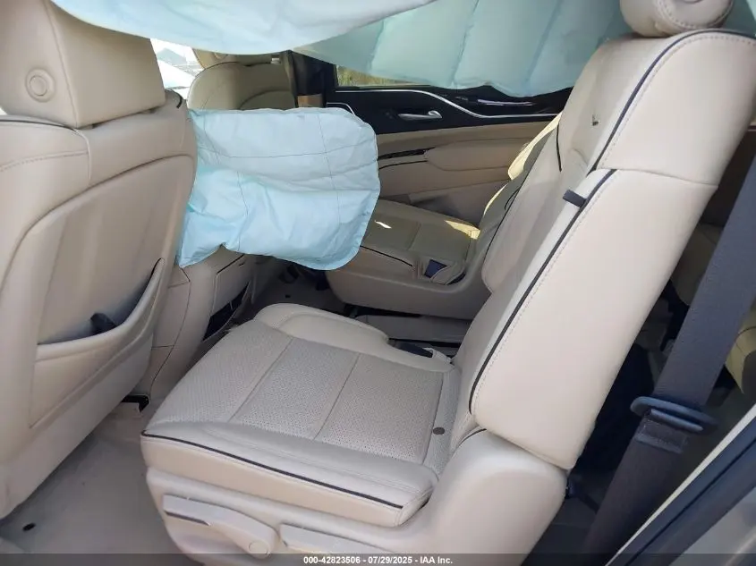 2024 CADILLAC ESCALADE 4WD PREMIUM LUXURY