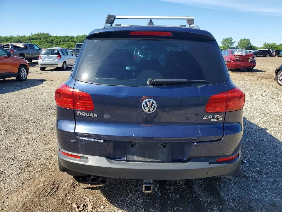 2015 VOLKSWAGEN TIGUAN S  