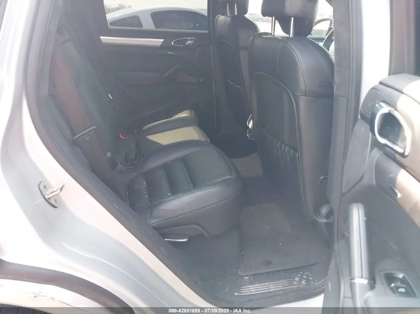 2012 PORSCHE CAYENNE TURBO