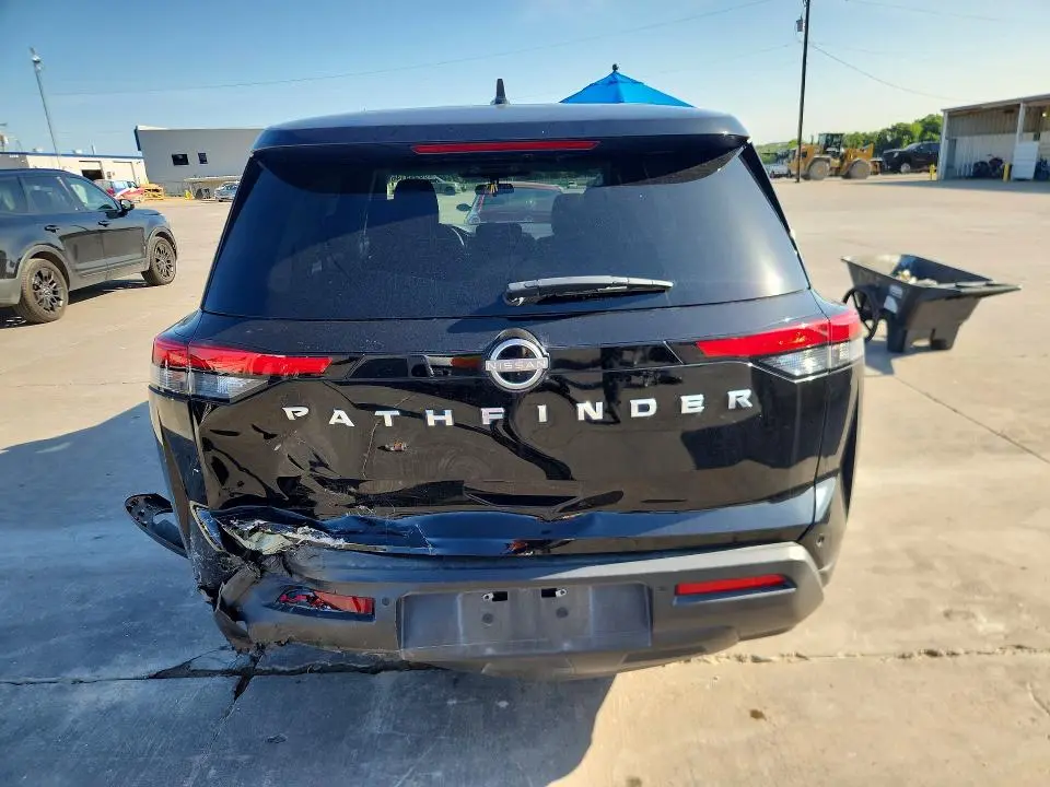 2022 NISSAN PATHFINDER S  