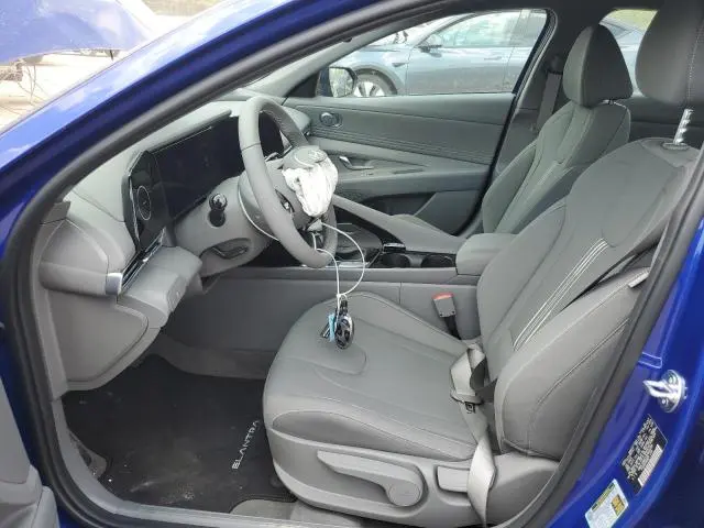 2025 HYUNDAI ELANTRA SEL