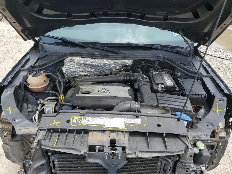 2017 VOLKSWAGEN TIGUAN S  