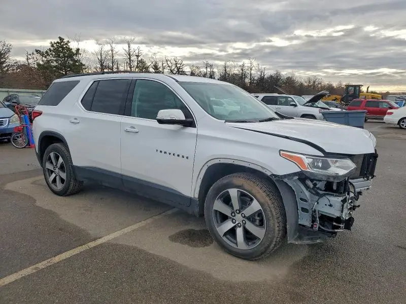 2021 CHEVROLET TRAVERSE LT  