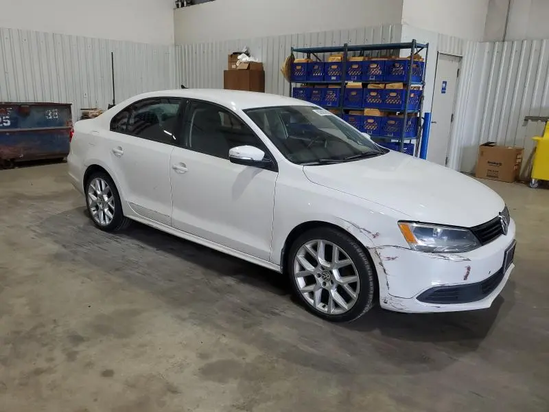 2014 VOLKSWAGEN JETTA SE  