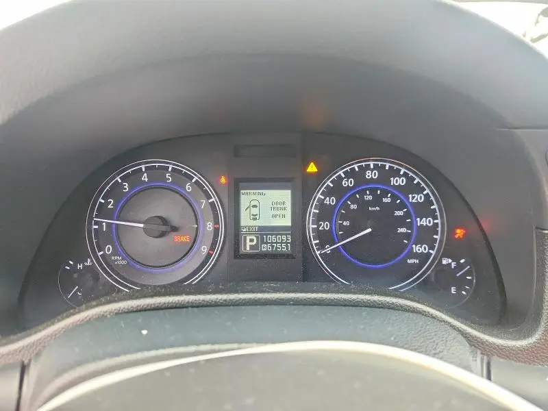 2012 INFINITI G37 BASE  