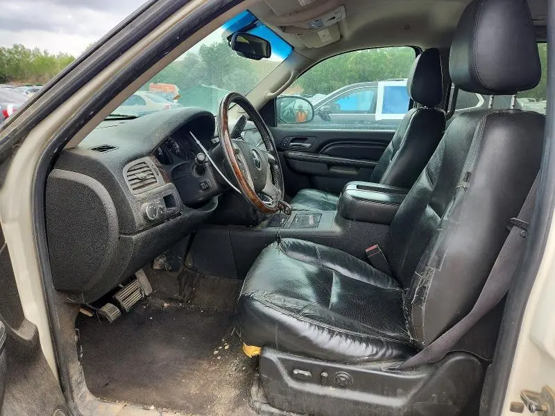 2011 GMC YUKON XL DENALI  