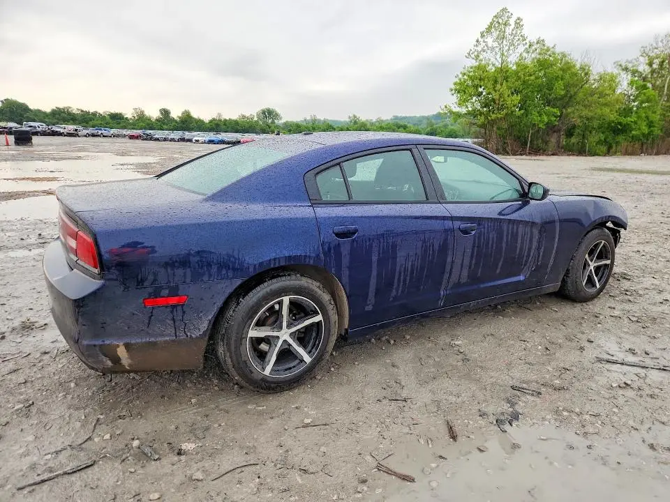 2013 DODGE CHARGER SE  