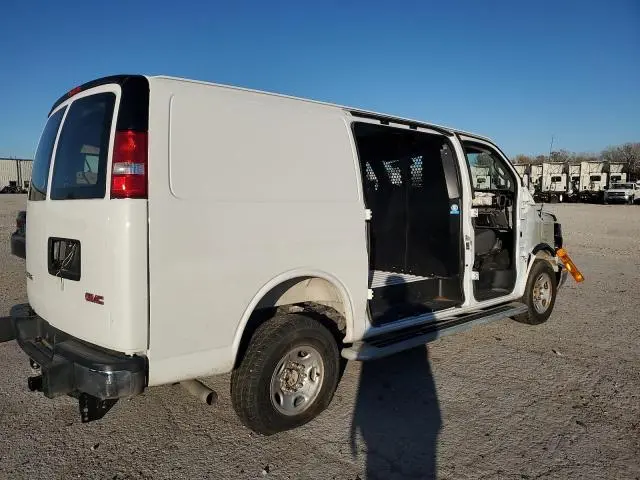 2025 GMC SAVANA G2500  