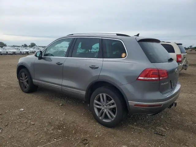 2016 VOLKSWAGEN TOUAREG SPORT  