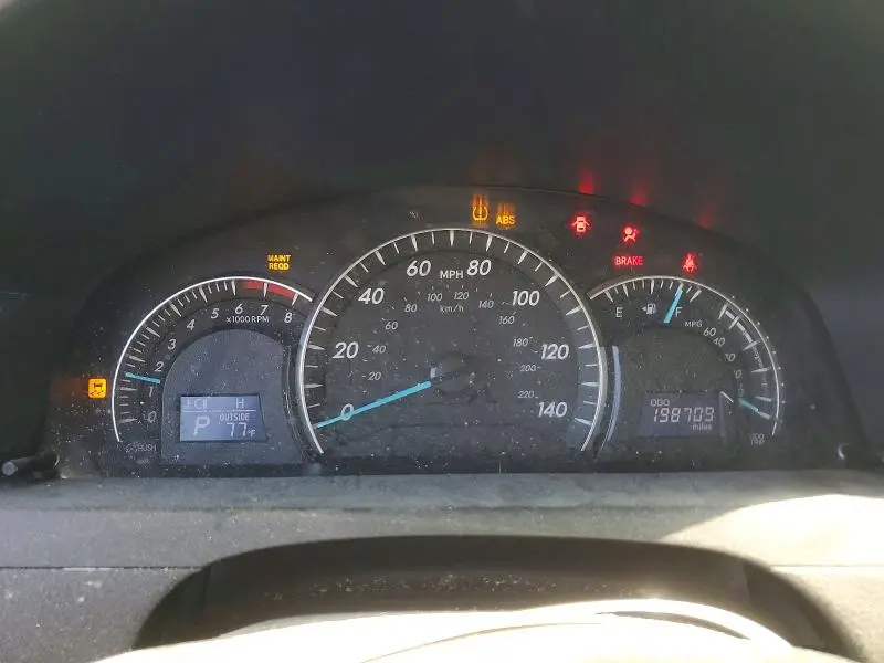 2012 TOYOTA CAMRY XLE  