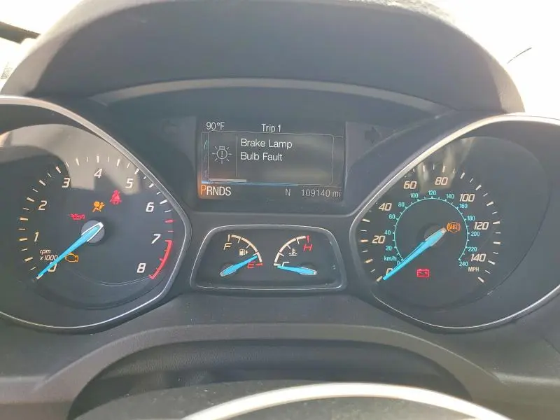 2016 FORD ESCAPE SE  