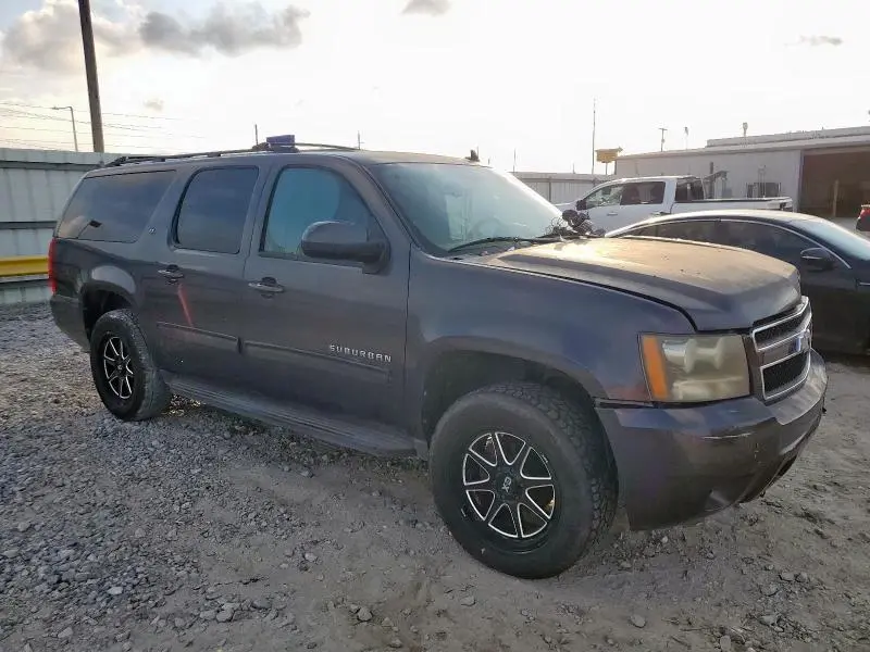 2010 CHEVROLET SUBURBAN C1500 LT  