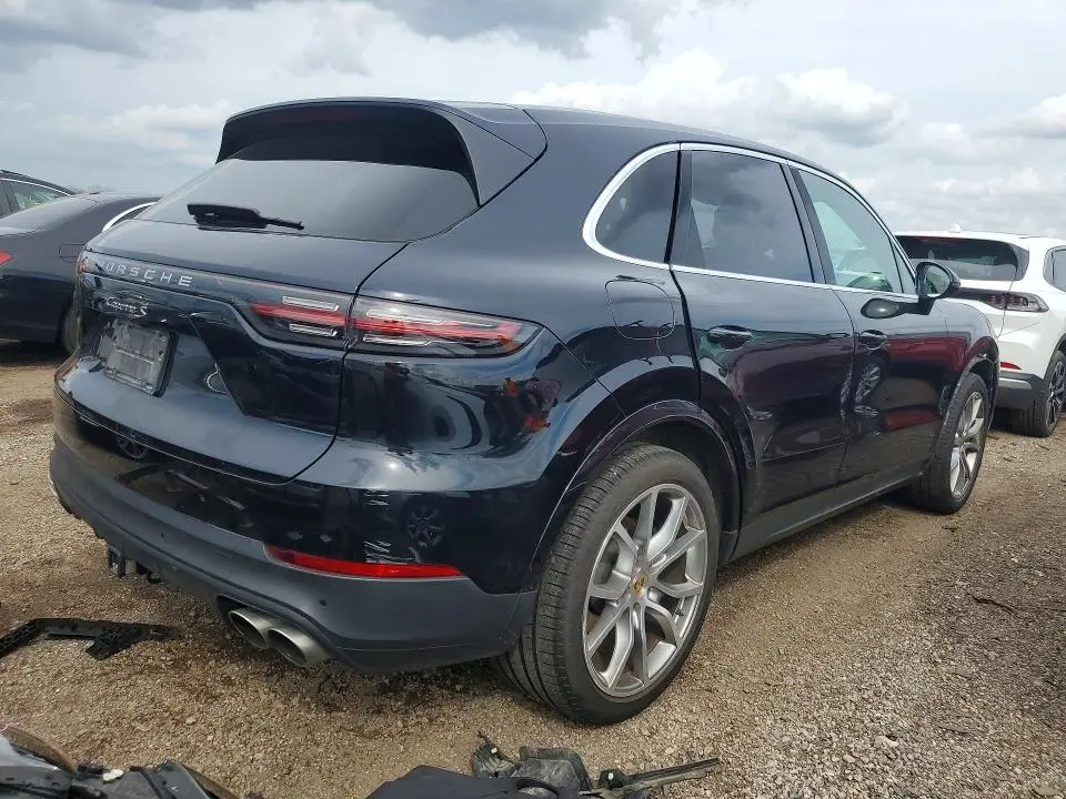 2019 PORSCHE CAYENNE S  