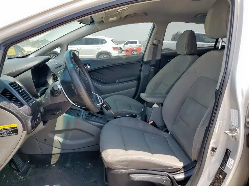 2015 KIA FORTE LX  