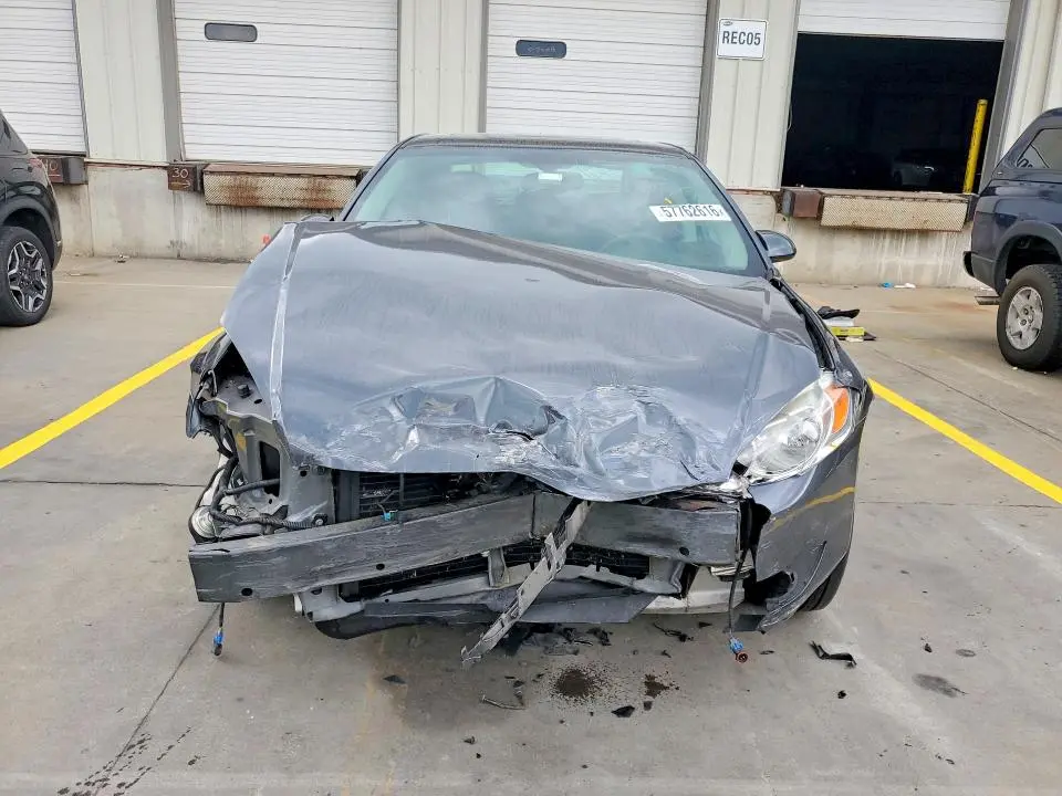2010 CHEVROLET IMPALA LT  
