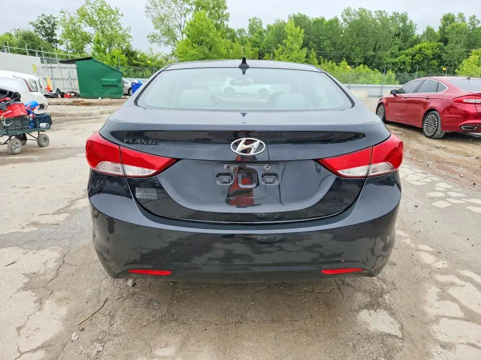 2011 HYUNDAI ELANTRA GLS  