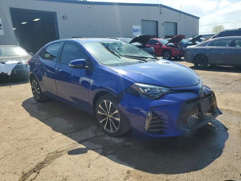 2018 TOYOTA COROLLA SE  
