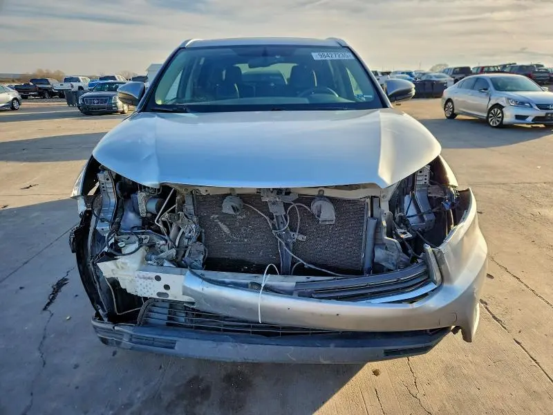 2014 TOYOTA HIGHLANDER XLE  