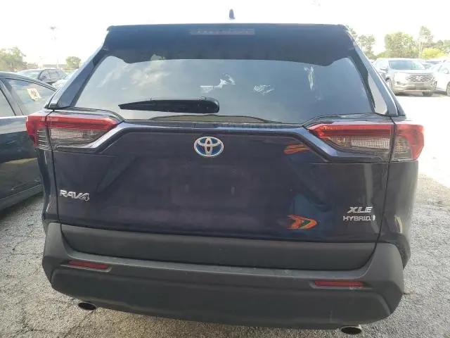 2023 TOYOTA RAV4 XLE  