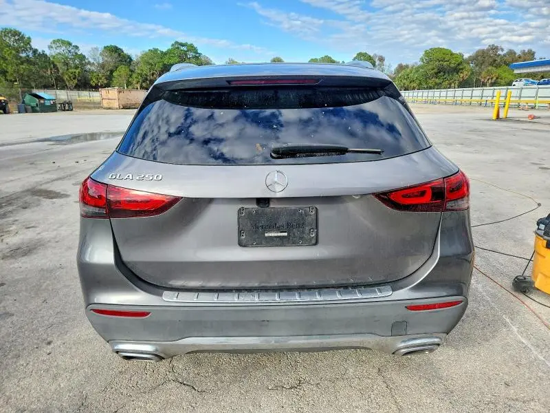 2021 MERCEDES-BENZ GLA 250  