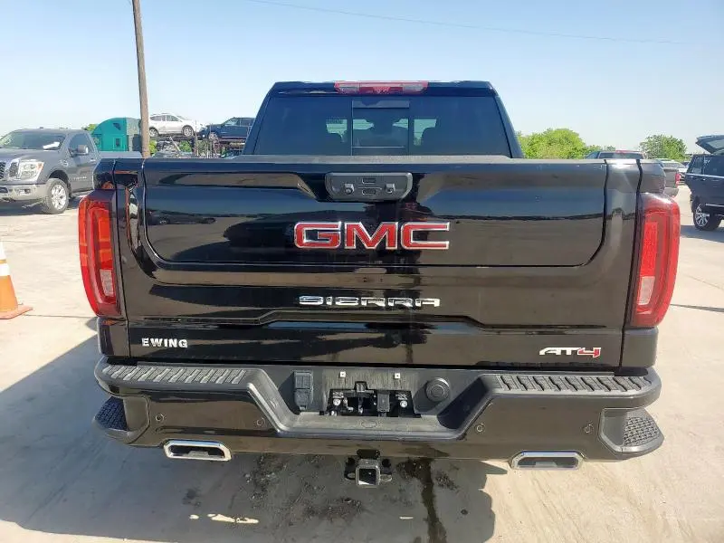 2023 GMC SIERRA K1500 AT4  