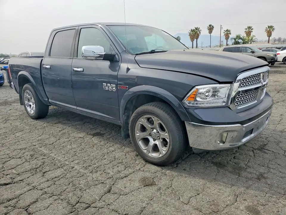 2015 RAM 1500 LARAMIE  