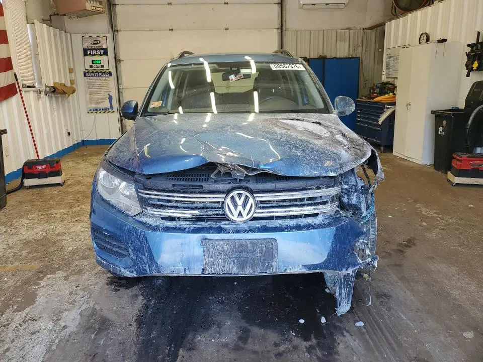 2017 VOLKSWAGEN TIGUAN S  