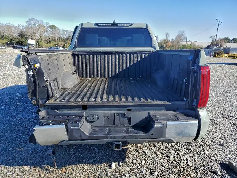 2025 TOYOTA TUNDRA CREWMAX LIMITED  