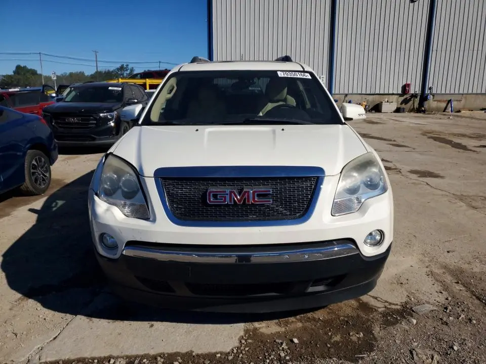2011 GMC ACADIA SLT-2  