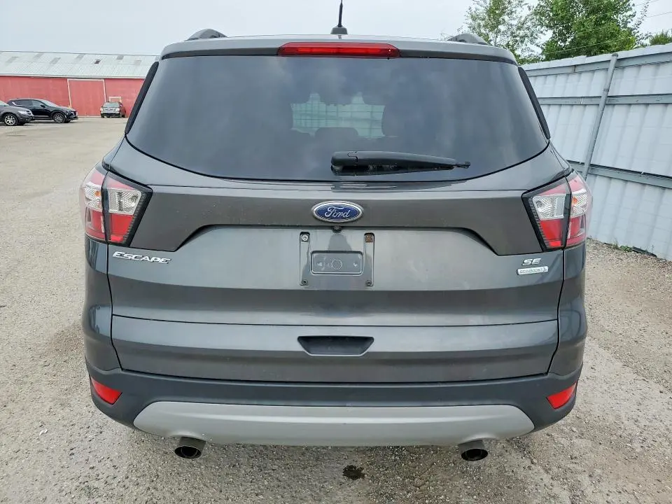 2018 FORD ESCAPE SE  