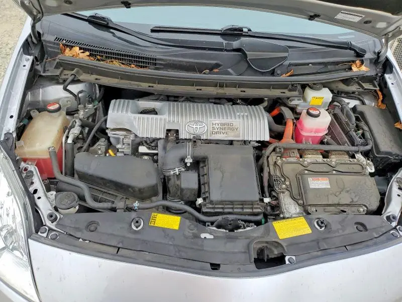 2014 TOYOTA PRIUS THREE  