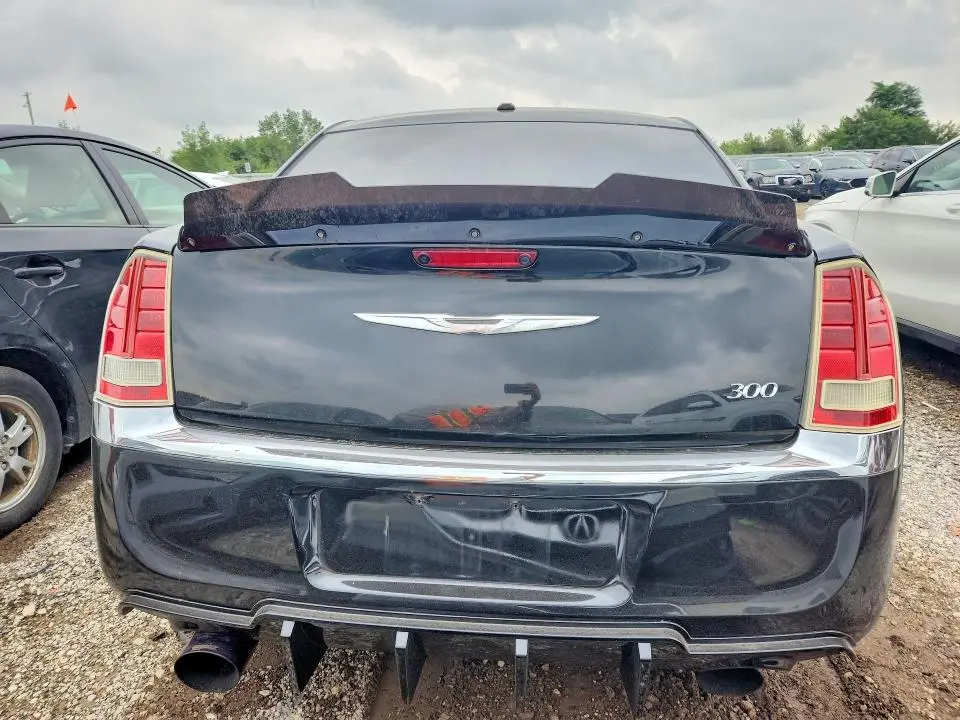 2012 CHRYSLER 300 LIMITED  